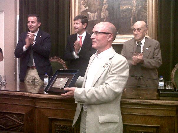 La Fundació Huguet va atorgar ahir premis a Isabel Clara-Simó i Escola Valenciana